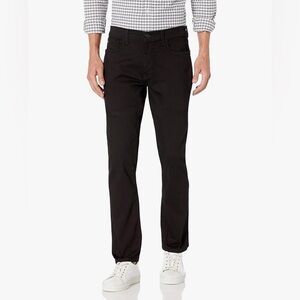 NWT-Tommy Hilfiger Men's Straight Fit Stretch Jeans